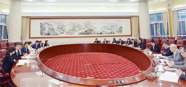 1704848879916604.jpg 640.jpg